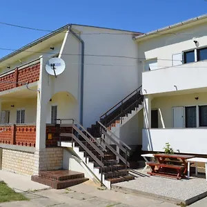 Aneva Apartman